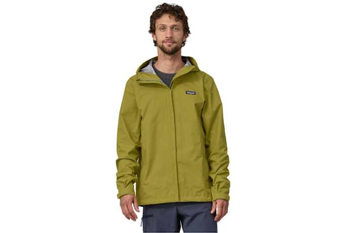 patagonia mens rain jacket in green